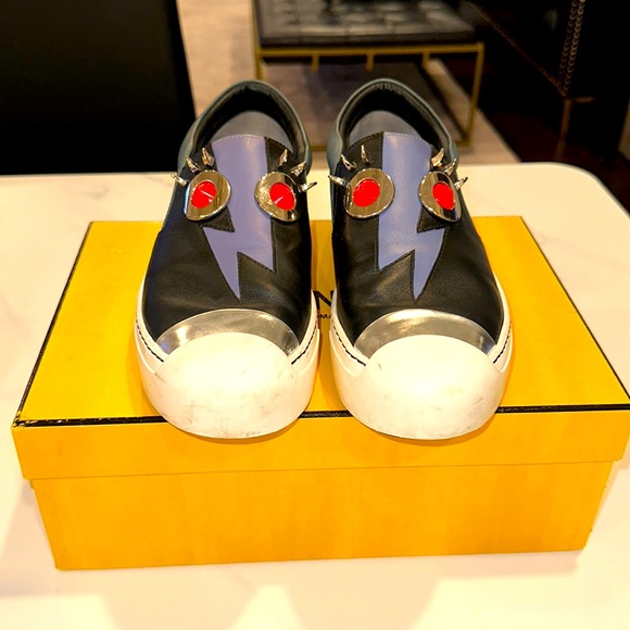 FENDI SLIP ONS LOAFERS EYES & EYELASH DETAIL. VERY GOOD CONDITION. RARE - Picture 1 of 16